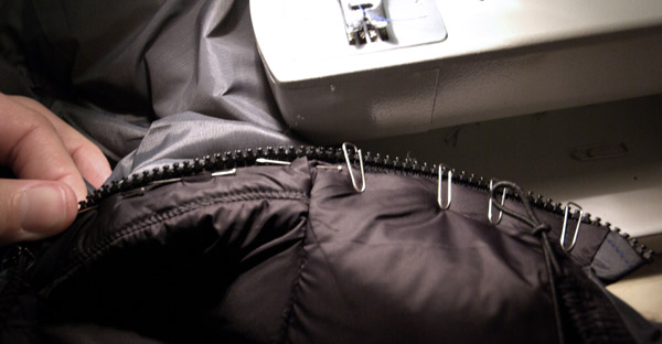 Assemblage du zip avec l'intérieur Assemblage du zip avec l'intérieur
