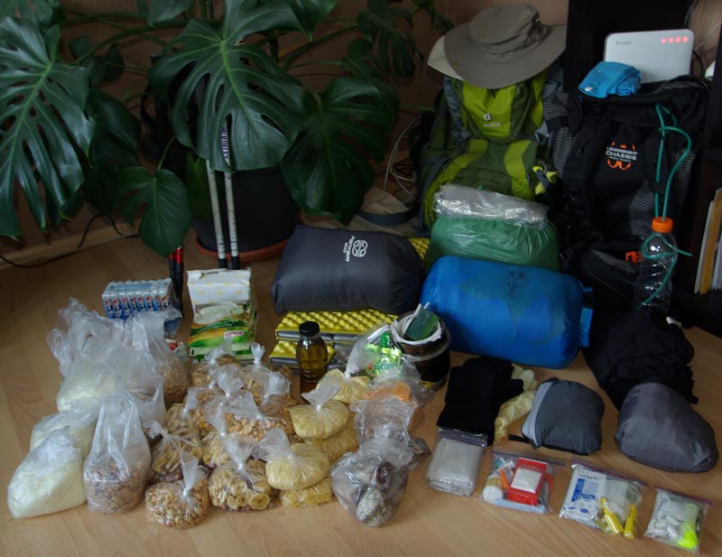 Le materiel et l'alimentation pour les 12 jours de la GTAM Le materiel et l'alimentation pour les 12 jours de la GTAM